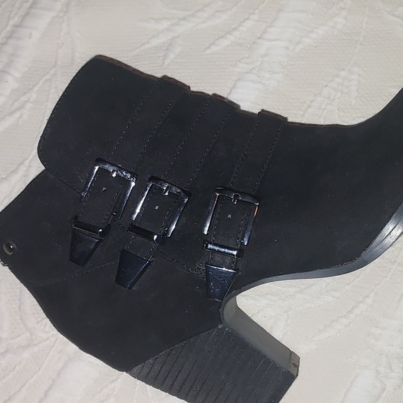 Crown Vintage Kalle Ankle Booties - Picture 8 of 11